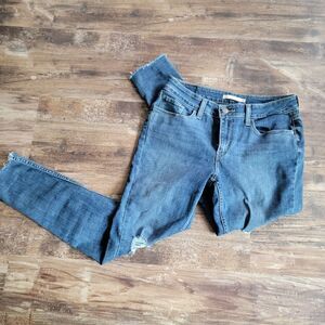 Women's Levi's Super Skinny Jeans distressed 27 Inch Inseam